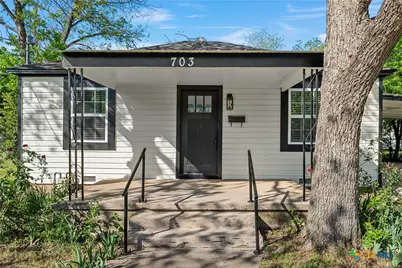 703 E 8th Avenue, Belton, TX 76513 - Photo 2