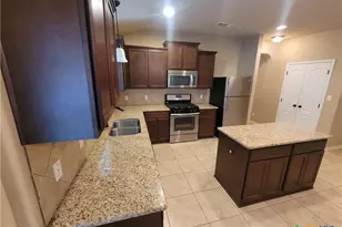 114 Blue Rock Ct, Victoria, TX 77904 - Photo 16