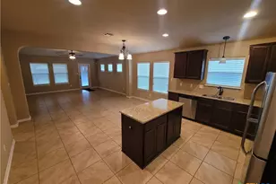 114 Blue Rock Ct, Victoria, TX 77904 - Photo 12