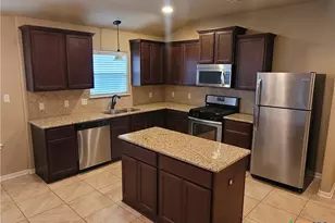 114 Blue Rock Ct, Victoria, TX 77904 - Photo 10