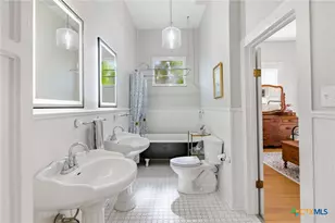 306 W Stayton Ave, Victoria, TX 77901 - Photo 14