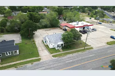 520 E 6th Avenue, Belton, TX 76513 - Photo 2