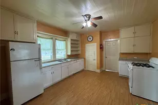 1450 Old Seguin Luling Rd, Seguin, TX 78155 - Photo 2