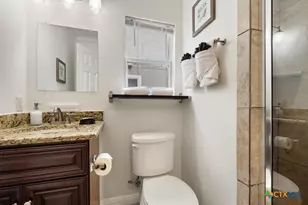 730 E Mather St, New Braunfels, TX 78130 - Photo 12