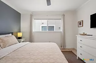 730 E Mather St, New Braunfels, TX 78130 - Photo 16