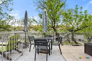 730 E Mather St, New Braunfels, TX 78130 - Photo 20