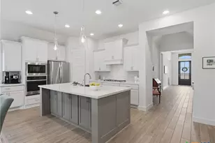 1833 Luna St, New Braunfels, TX 78132 - Photo 12