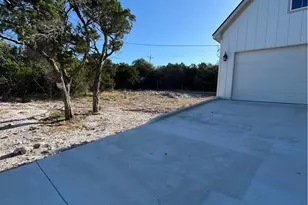 1344 Bellewood Ln, Canyon Lake, TX 78133 - Photo 2