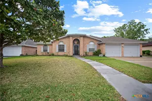 106 La Salle Blvd, Port Lavaca, TX 77979 - Photo 2