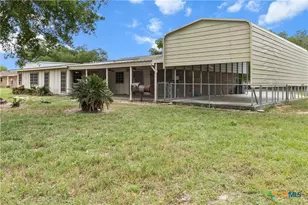 204 Berwick St, Victoria, TX 77904 - Photo 36