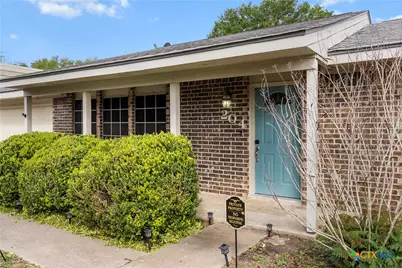 204 Berwick Street, Victoria, TX 77904 - Photo 4