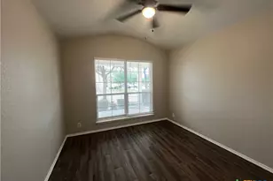 663 Tom Kemp Dr, New Braunfels, TX 78130 - Photo 4