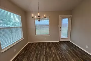 663 Tom Kemp Dr, New Braunfels, TX 78130 - Photo 14