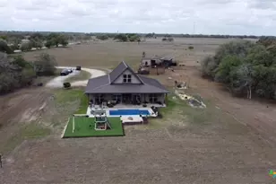 1370 E Ward St, Goliad, TX 77963 - Photo 42