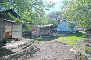 759 N Union Ave, New Braunfels, TX 78130 - Photo 10