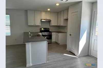 2436 Hunter Peak, New Braunfels, TX 78130 - Photo 12