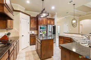 910 Ridgeoak Dr, Belton, TX 76513 - Photo 16
