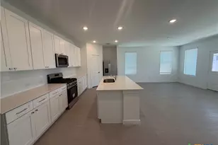 8908 San Carlos, Seguin, TX 78155 - Photo 16