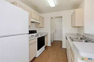 844 Sagewood Trail, San Marcos, TX 78666 - Photo 4