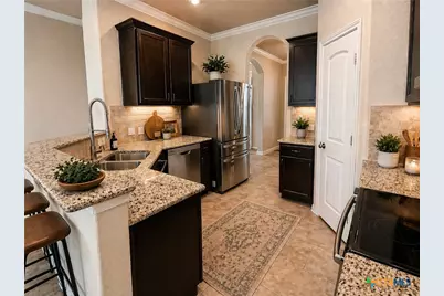 1805 Logan Trail, New Braunfels, TX 78130 - Photo 6