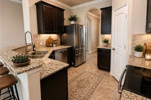 1805 Logan Trail, New Braunfels, TX 78130 - Photo 6