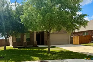 1805 Logan Trail, New Braunfels, TX 78130 - Photo 2