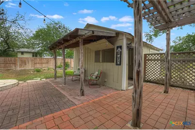 465 S Union Avenue, New Braunfels, TX 78130 - Photo 30