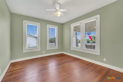 465 S Union Avenue, New Braunfels, TX 78130 - Photo 24