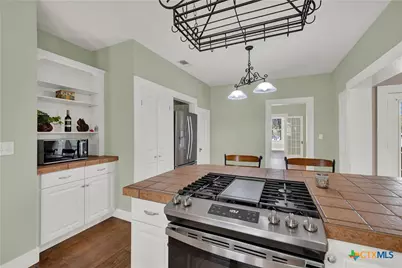 465 S Union Avenue, New Braunfels, TX 78130 - Photo 12