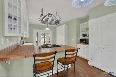 465 S Union Avenue, New Braunfels, TX 78130 - Photo 10