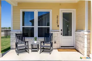 2127 Hofstaat, New Braunfels, TX 78130 - Photo 2