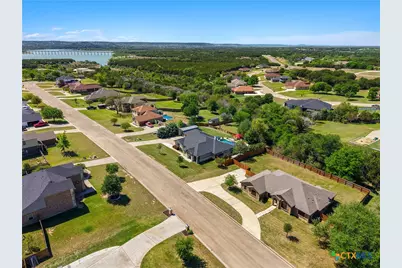 3904 Walden Creek Crossing, Harker Heights, TX 76548 - Photo 48