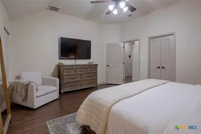 207 Brushy Creek, Victoria, TX 77904 - Photo 18