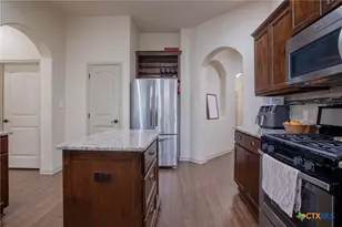 207 Brushy Creek, Victoria, TX 77904 - Photo 10