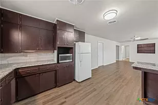 2106 S 47th St, Temple, TX 76504 - Photo 16