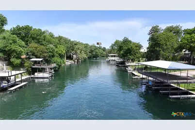 1817 Kuehler Avenue, New Braunfels, TX 78130 - Photo 2