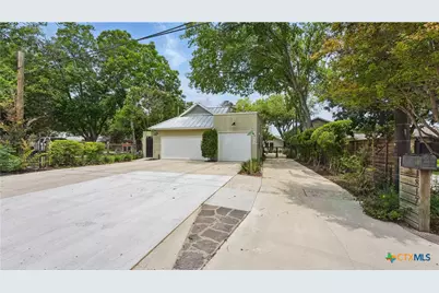 1817 Kuehler Avenue, New Braunfels, TX 78130 - Photo 30