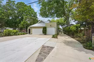 1817 Kuehler Ave, New Braunfels, TX 78130 - Photo 30