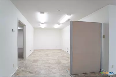 3903 N Navarro Street, Victoria, TX 77901 - Photo 8