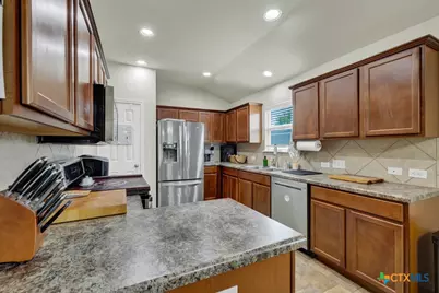 2877 Oakdell Trail, New Braunfels, TX 78130 - Photo 6