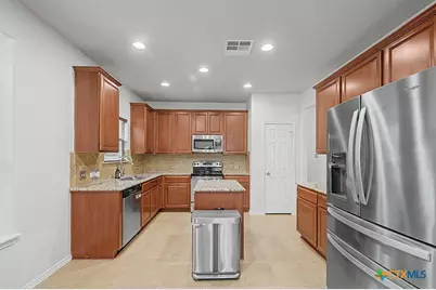 17804 Linkhill Drive, Dripping Springs, TX 78620 - Photo 8