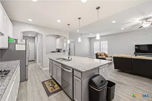 12272 Dusty Boots Rd, San Antonio, TX 78254 - Photo 10