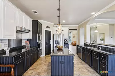 223 Summer Glen Lane, New Braunfels, TX 78132 - Photo 12