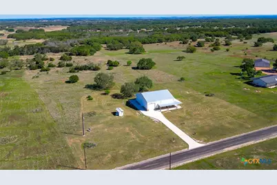 224 Blackbuck Ridge Drive, Lampasas, TX 76550 - Photo 2
