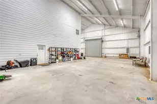 224 Blackbuck Rdg Dr, Lampasas, TX 76550 - Photo 38