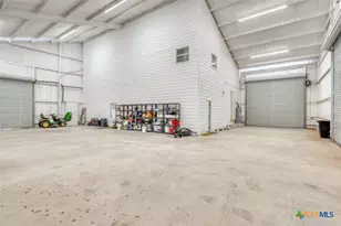 224 Blackbuck Rdg Dr, Lampasas, TX 76550 - Photo 36