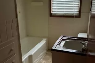 209 Highland St, Yoakum, TX 77995 - Photo 8