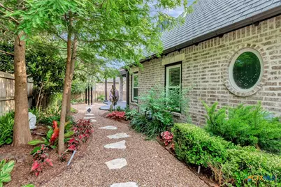 6 Cotswold Lane, Victoria, TX 77904 - Photo 34