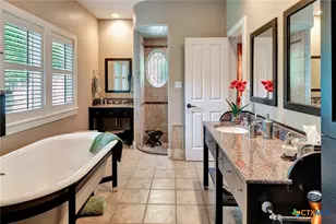 6 Cotswold Ln, Victoria, TX 77904 - Photo 22