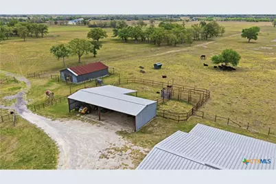 13661 E Highway 90, Kingsbury, TX 78638 - Photo 4